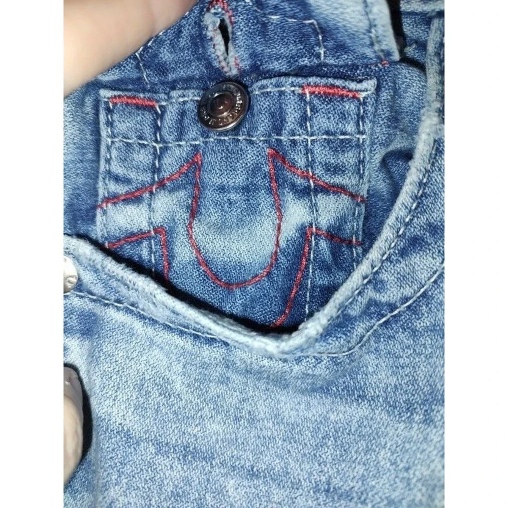 Rare Men's True Religion Huge Red Patch TR Ripped Look Jeans Size 29 RN # 112790
